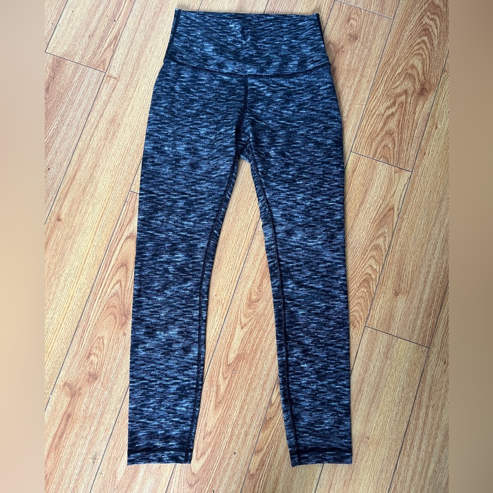 Lululemon tights Size 4